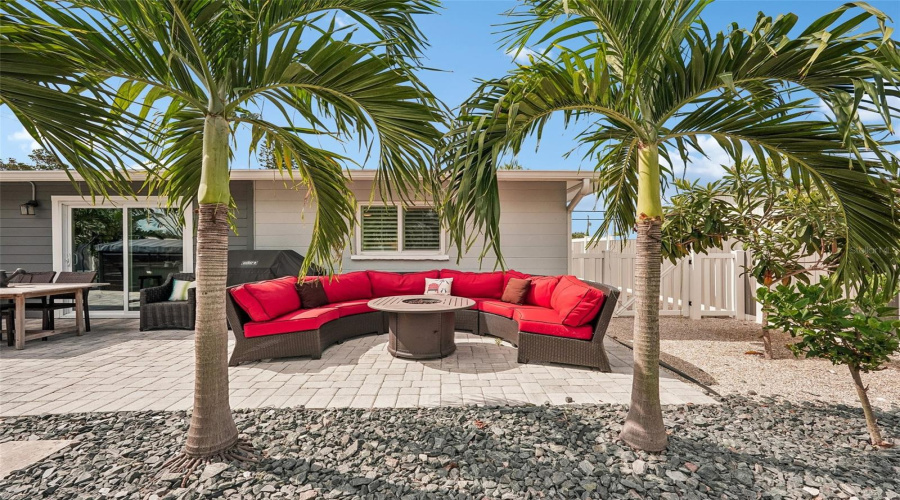 Venice, Florida 34293, 3 Bedroom Bedrooms, ,2 Bathroombathrooms,Residential,For Sale,Shamrock,0,Mfra4702591
