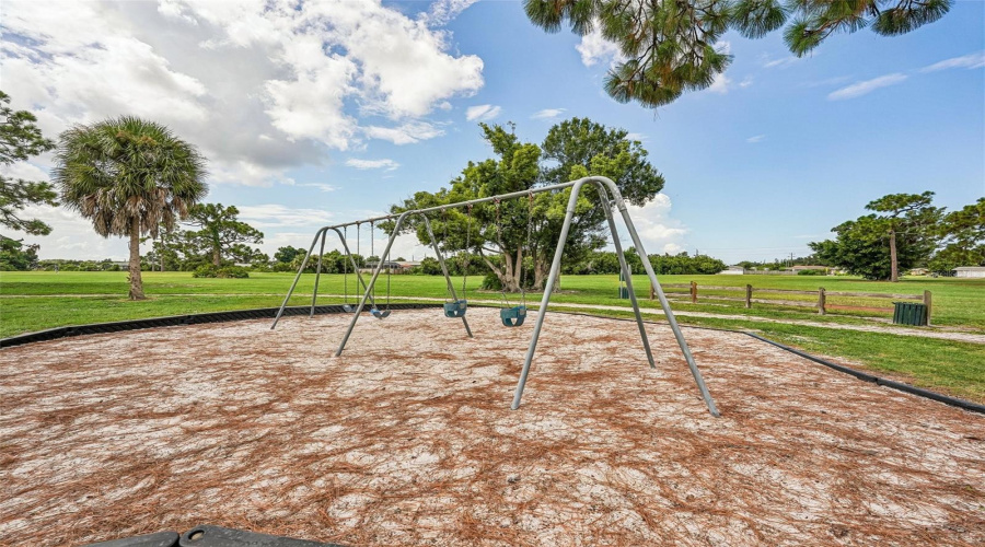 Venice, Florida 34293, 3 Bedroom Bedrooms, ,2 Bathroombathrooms,Residential,For Sale,Shamrock,0,Mfra4702591