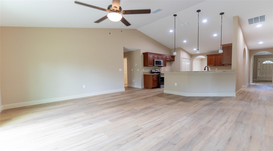 Dunnellon, Florida 34432, 3 Bedroom Bedrooms, ,2 Bathroombathrooms,Residential,For Sale,127Th,0,Mfrom731167