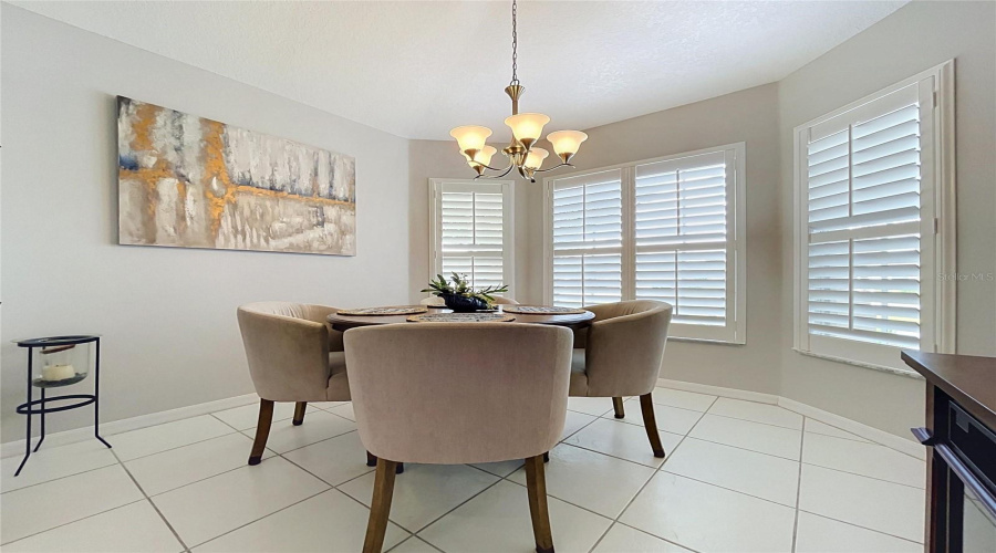 Cozy Dinette By Bay Windows