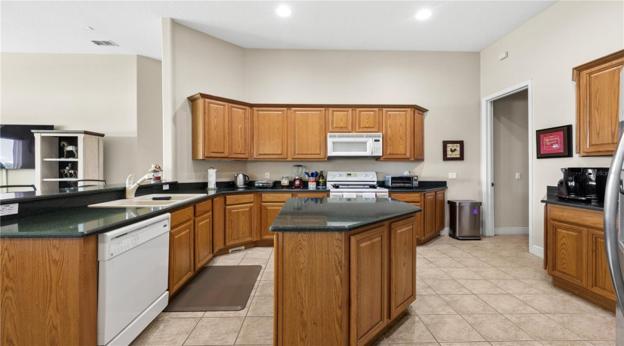 Kissimmee, Florida 34746, 4 Bedroom Bedrooms, ,3 Bathroombathrooms,Residential,For Sale,Somerset,0,Mfro6436346