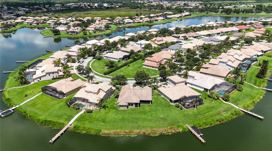 Kissimmee, Florida 34746, 4 Bedroom Bedrooms, ,3 Bathroombathrooms,Residential,For Sale,Somerset,0,Mfro6436346