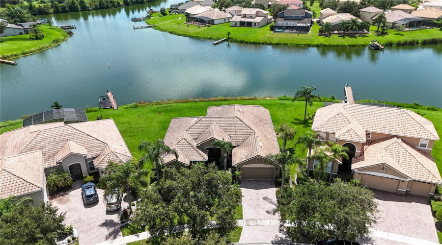 Kissimmee, Florida 34746, 4 Bedroom Bedrooms, ,3 Bathroombathrooms,Residential,For Sale,Somerset,0,Mfro6436346