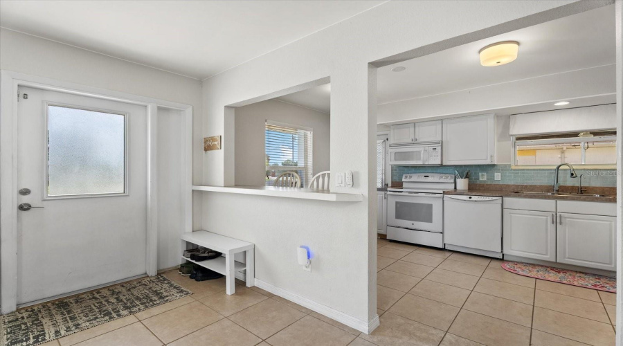 North Port, Florida 34287, 2 Bedroom Bedrooms, ,2 Bathroombathrooms,Residential,For Sale,Jordan,0,Mfrn6145452