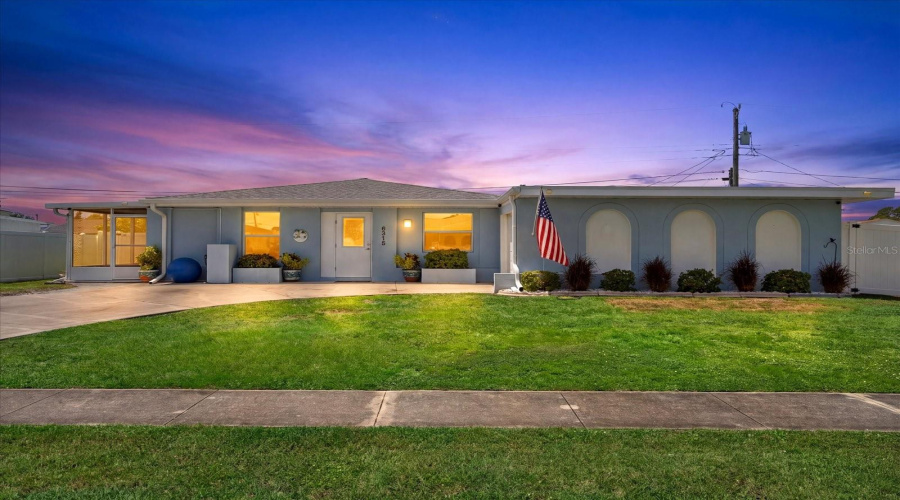 North Port, Florida 34287, 2 Bedroom Bedrooms, ,2 Bathroombathrooms,Residential,For Sale,Jordan,0,Mfrn6145452