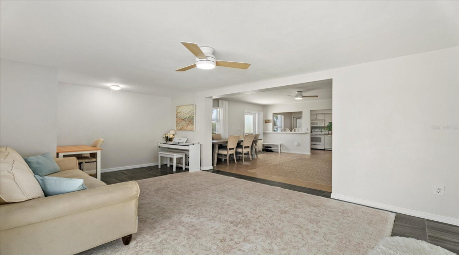 North Port, Florida 34287, 2 Bedroom Bedrooms, ,2 Bathroombathrooms,Residential,For Sale,Jordan,0,Mfrn6145452