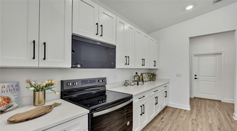 Brooksville, Florida 34613, 4 Bedroom Bedrooms, ,3 Bathroombathrooms,Residential,For Sale,Meadow Swallow,0,Mfro6436946