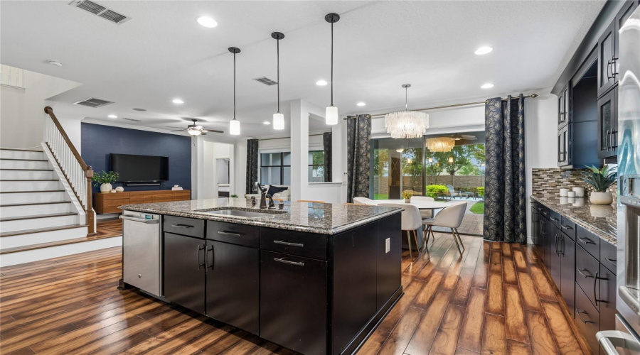 Lutz, Florida 33558, 5 Bedroom Bedrooms, ,4 Bathroombathrooms,Residential,For Sale,Feather Grass Loop,0,Mfrtb8534872