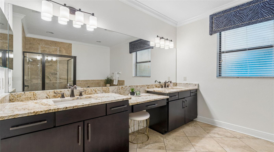 Lutz, Florida 33558, 5 Bedroom Bedrooms, ,4 Bathroombathrooms,Residential,For Sale,Feather Grass Loop,0,Mfrtb8534872