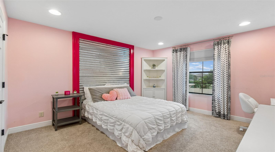 Lutz, Florida 33558, 5 Bedroom Bedrooms, ,4 Bathroombathrooms,Residential,For Sale,Feather Grass Loop,0,Mfrtb8534872