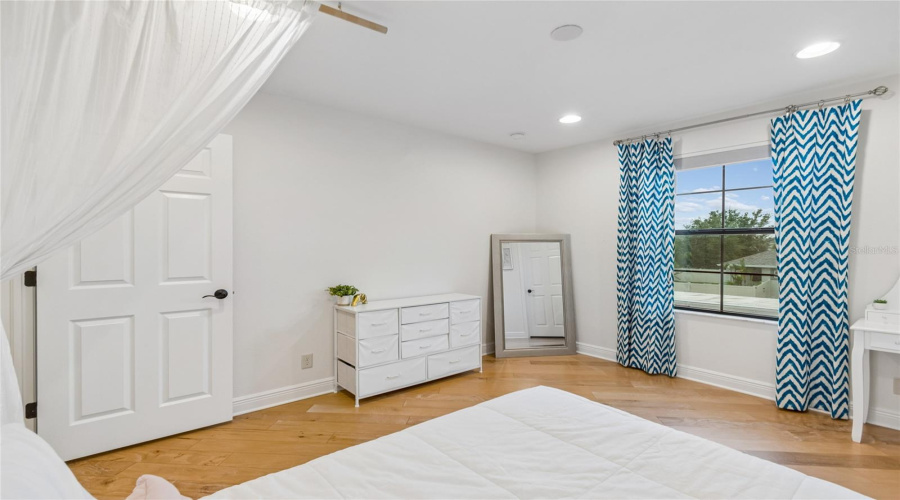 Lutz, Florida 33558, 5 Bedroom Bedrooms, ,4 Bathroombathrooms,Residential,For Sale,Feather Grass Loop,0,Mfrtb8534872