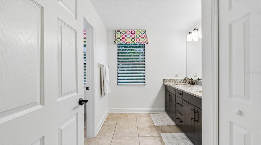 Lutz, Florida 33558, 5 Bedroom Bedrooms, ,4 Bathroombathrooms,Residential,For Sale,Feather Grass Loop,0,Mfrtb8534872