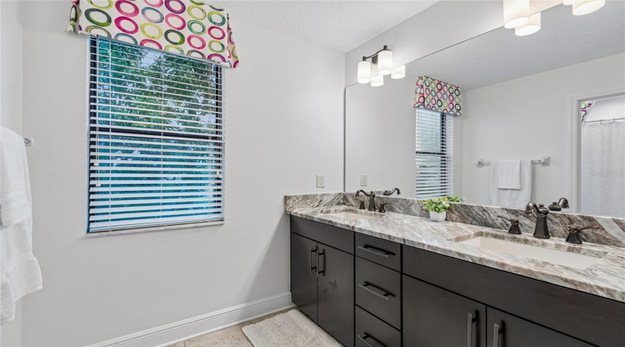 Lutz, Florida 33558, 5 Bedroom Bedrooms, ,4 Bathroombathrooms,Residential,For Sale,Feather Grass Loop,0,Mfrtb8534872