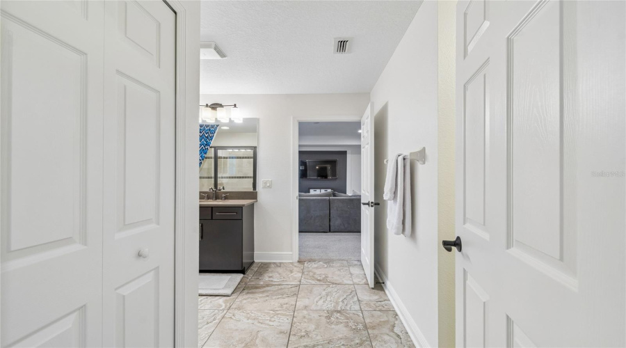 Lutz, Florida 33558, 5 Bedroom Bedrooms, ,4 Bathroombathrooms,Residential,For Sale,Feather Grass Loop,0,Mfrtb8534872