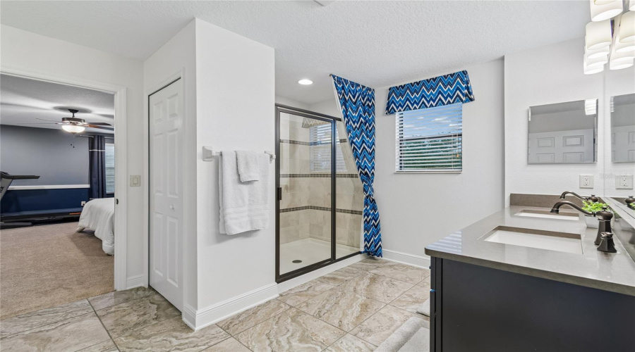 Lutz, Florida 33558, 5 Bedroom Bedrooms, ,4 Bathroombathrooms,Residential,For Sale,Feather Grass Loop,0,Mfrtb8534872