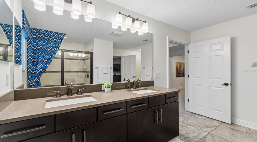 Lutz, Florida 33558, 5 Bedroom Bedrooms, ,4 Bathroombathrooms,Residential,For Sale,Feather Grass Loop,0,Mfrtb8534872