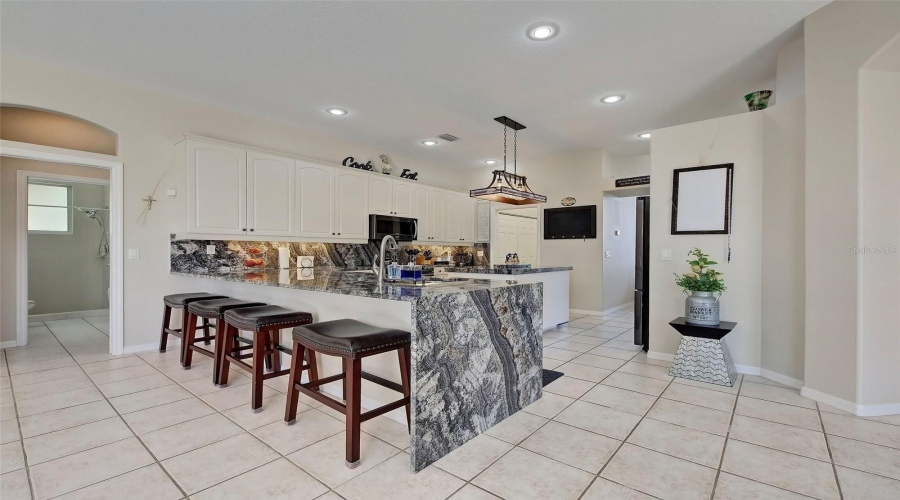 Venice, Florida 34292, 4 Bedroom Bedrooms, ,3 Bathroombathrooms,Residential,For Sale,Wild Pine,0,Mfrn6144613