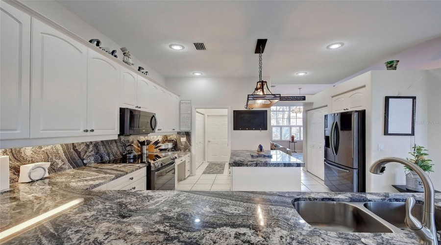 Venice, Florida 34292, 4 Bedroom Bedrooms, ,3 Bathroombathrooms,Residential,For Sale,Wild Pine,0,Mfrn6144613