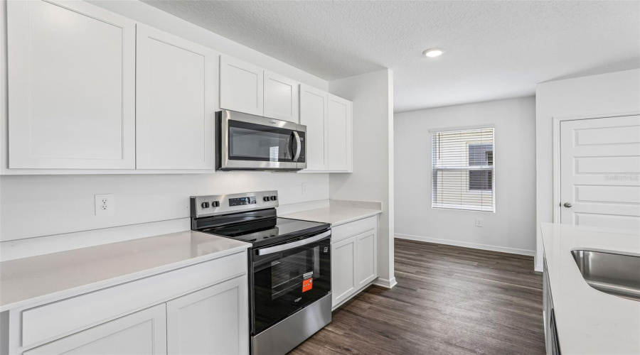 Lakeland, Florida 33810, 4 Bedroom Bedrooms, ,2 Bathroombathrooms,Residential,For Sale,Forrest Fox,0,Mfro6425801