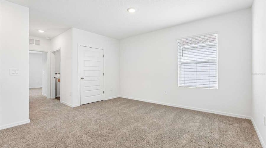 Lakeland, Florida 33810, 4 Bedroom Bedrooms, ,2 Bathroombathrooms,Residential,For Sale,Forrest Fox,0,Mfro6425801