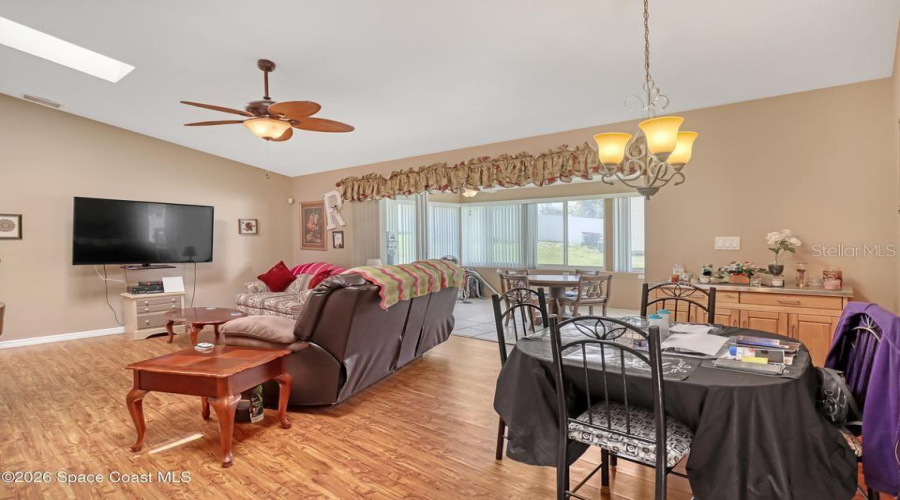 Titusville, Florida 32796, 3 Bedroom Bedrooms, ,2 Bathroombathrooms,Residential,For Sale,Tangle,0,Mfro6437006