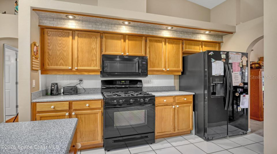 Titusville, Florida 32796, 3 Bedroom Bedrooms, ,2 Bathroombathrooms,Residential,For Sale,Tangle,0,Mfro6437006