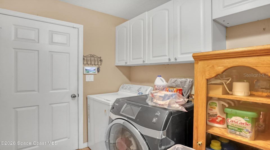 Titusville, Florida 32796, 3 Bedroom Bedrooms, ,2 Bathroombathrooms,Residential,For Sale,Tangle,0,Mfro6437006