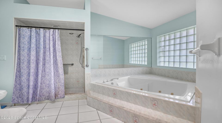 Titusville, Florida 32796, 3 Bedroom Bedrooms, ,2 Bathroombathrooms,Residential,For Sale,Tangle,0,Mfro6437006