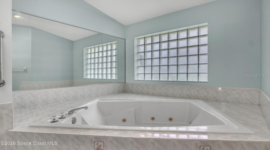 Titusville, Florida 32796, 3 Bedroom Bedrooms, ,2 Bathroombathrooms,Residential,For Sale,Tangle,0,Mfro6437006