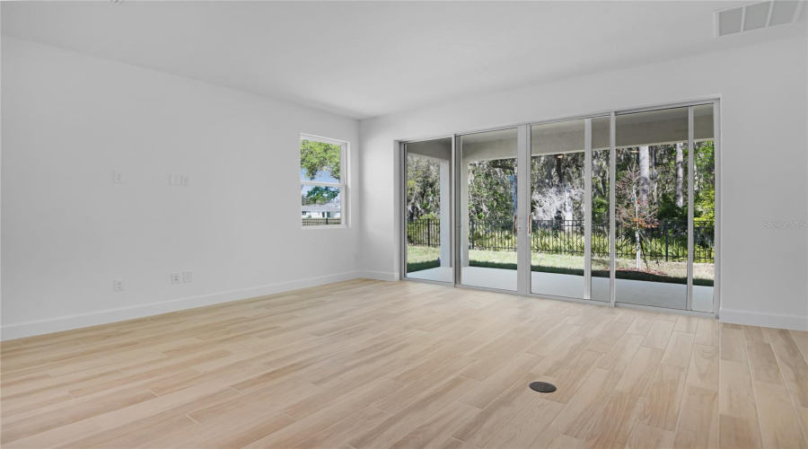 Tavares, Florida 32778, 4 Bedroom Bedrooms, ,3 Bathroombathrooms,Residential,For Sale,Sawtooth,0,Mfrs5113529