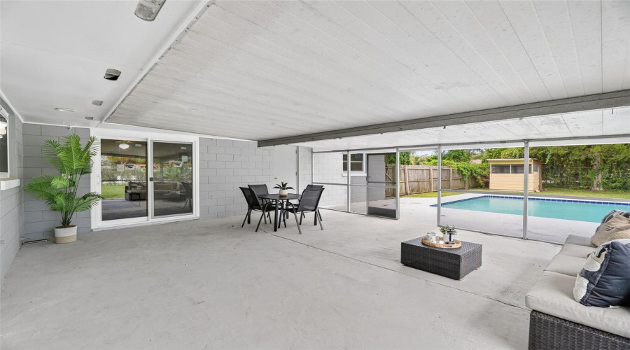 Winter Park, Florida 32792, 4 Bedroom Bedrooms, ,2 Bathroombathrooms,Residential,For Sale,Lodge Pole,0,Mfro6417303
