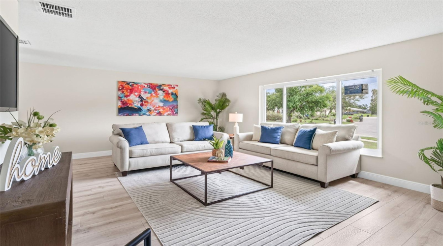 Winter Park, Florida 32792, 4 Bedroom Bedrooms, ,2 Bathroombathrooms,Residential,For Sale,Lodge Pole,0,Mfro6417303