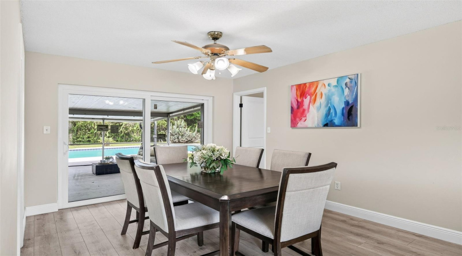 Dining Room10'X10'