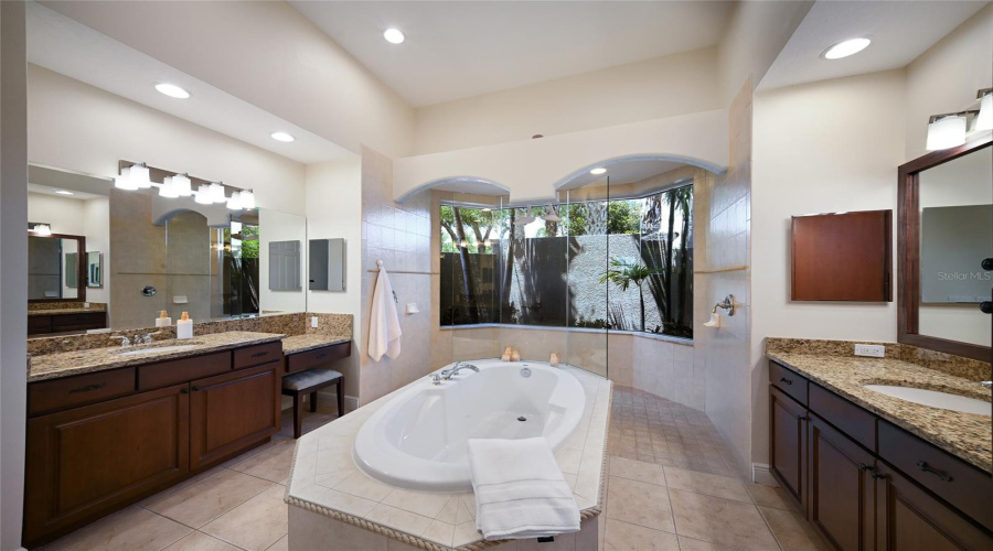 Lakewood Ranch, Florida 34202, 5 Bedroom Bedrooms, ,4 Bathroombathrooms,Residential,For Sale,Bowfin,0,Mfra4693544