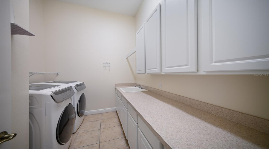 Lakewood Ranch, Florida 34202, 5 Bedroom Bedrooms, ,4 Bathroombathrooms,Residential,For Sale,Bowfin,0,Mfra4693544