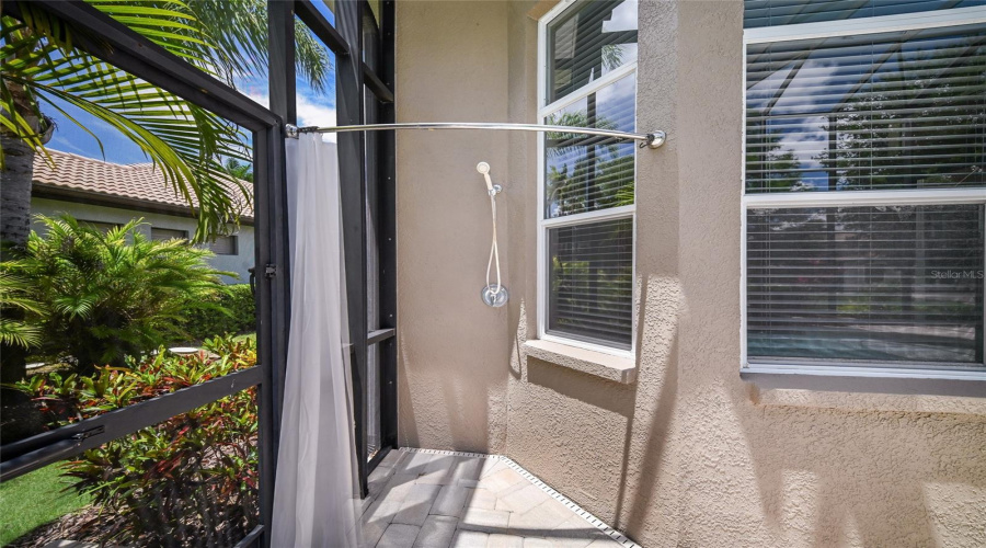 Lakewood Ranch, Florida 34202, 5 Bedroom Bedrooms, ,4 Bathroombathrooms,Residential,For Sale,Bowfin,0,Mfra4693544