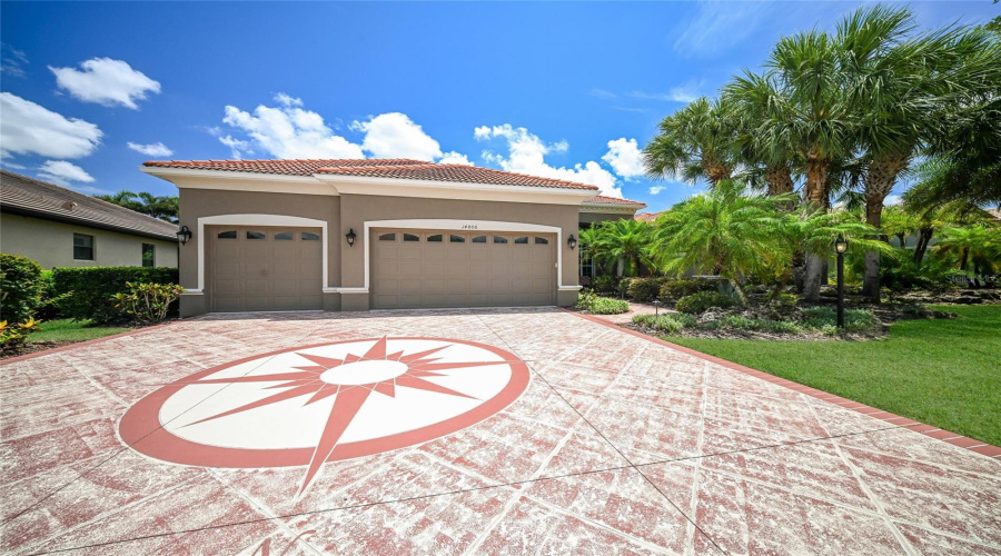 Lakewood Ranch, Florida 34202, 5 Bedroom Bedrooms, ,4 Bathroombathrooms,Residential,For Sale,Bowfin,0,Mfra4693544