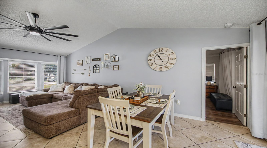 Venice, Florida 34293, 2 Bedroom Bedrooms, ,2 Bathroombathrooms,Residential,For Sale,Nantucket,0,Mfrn6145011