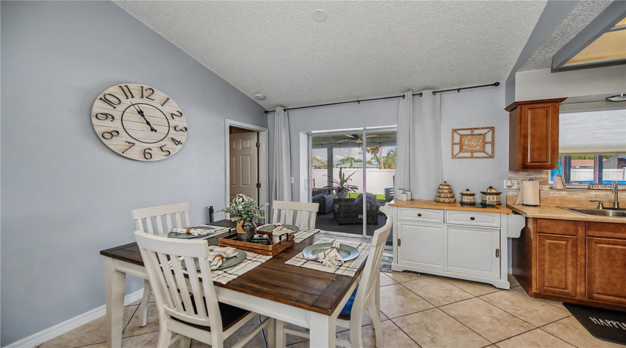 Venice, Florida 34293, 2 Bedroom Bedrooms, ,2 Bathroombathrooms,Residential,For Sale,Nantucket,0,Mfrn6145011