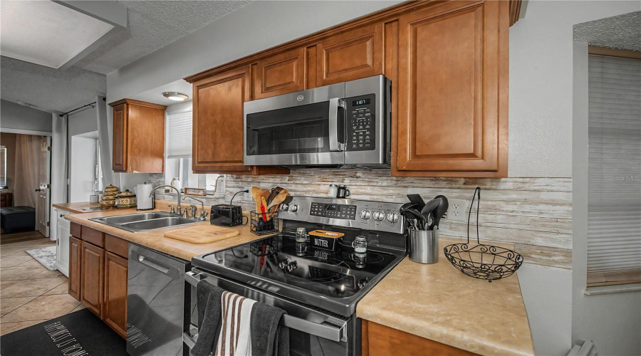 Venice, Florida 34293, 2 Bedroom Bedrooms, ,2 Bathroombathrooms,Residential,For Sale,Nantucket,0,Mfrn6145011