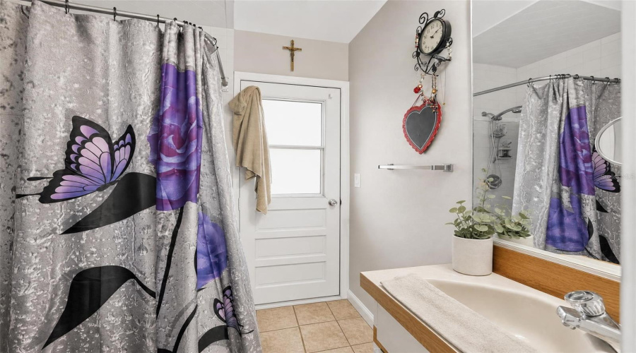 Brandon, Florida 33511, 5 Bedroom Bedrooms, ,3 Bathroombathrooms,Residential,For Sale,Hidden Lake,0,Mfrc7530019