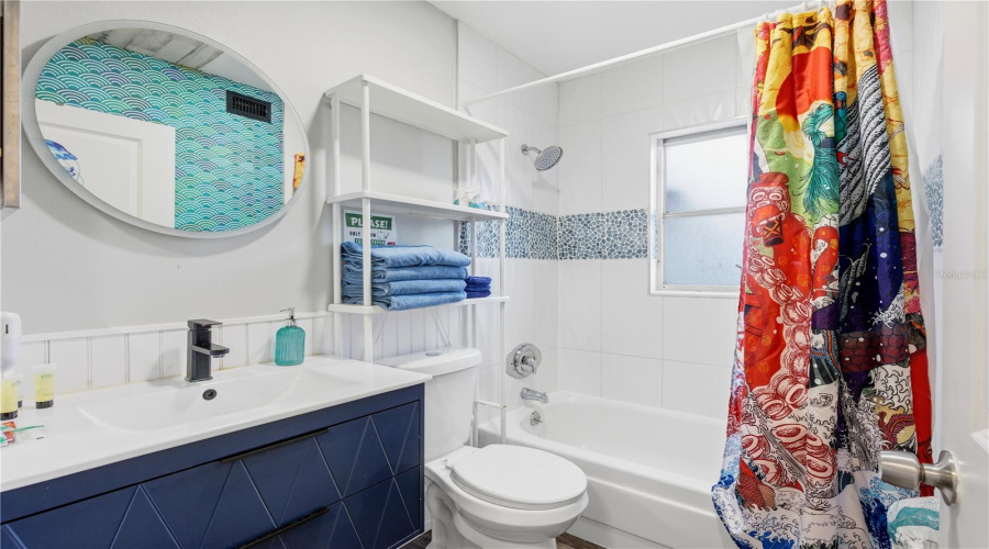 Sarasota, Florida 34242, 6 Bedroom Bedrooms, ,4 Bathroombathrooms,Residential,For Sale,Calle Menorca,0,Mfrtb8541886