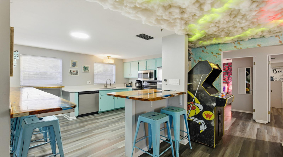 Sarasota, Florida 34242, 6 Bedroom Bedrooms, ,4 Bathroombathrooms,Residential,For Sale,Calle Menorca,0,Mfrtb8541886