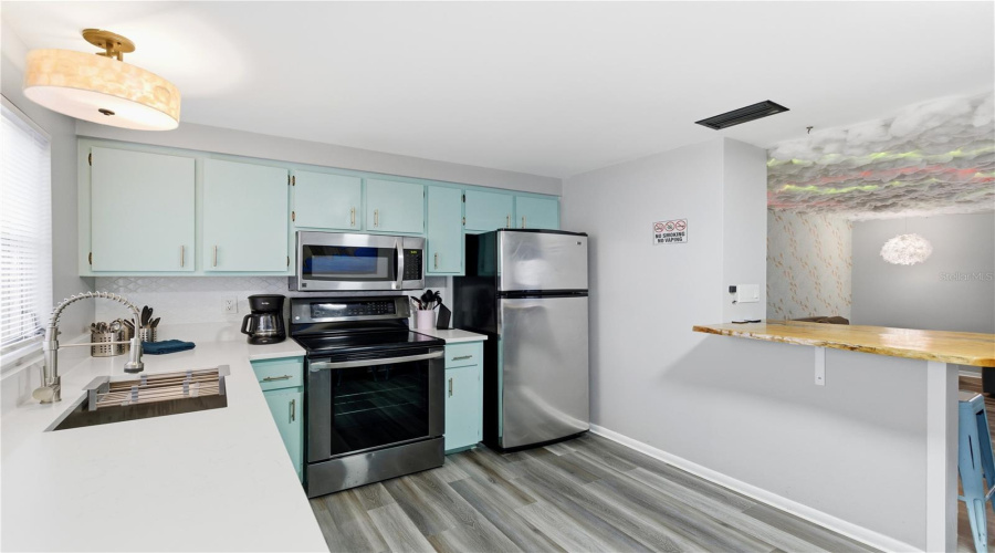 Sarasota, Florida 34242, 6 Bedroom Bedrooms, ,4 Bathroombathrooms,Residential,For Sale,Calle Menorca,0,Mfrtb8541886