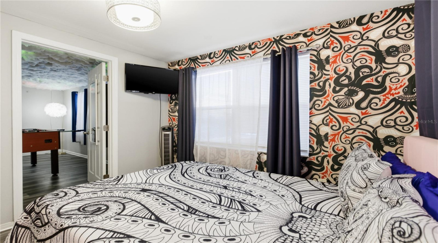 Sarasota, Florida 34242, 6 Bedroom Bedrooms, ,4 Bathroombathrooms,Residential,For Sale,Calle Menorca,0,Mfrtb8541886
