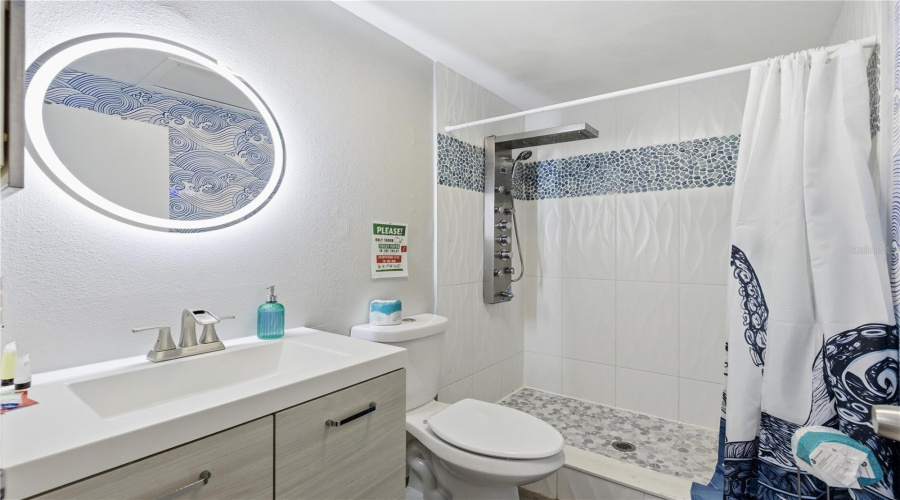 Sarasota, Florida 34242, 6 Bedroom Bedrooms, ,4 Bathroombathrooms,Residential,For Sale,Calle Menorca,0,Mfrtb8541886