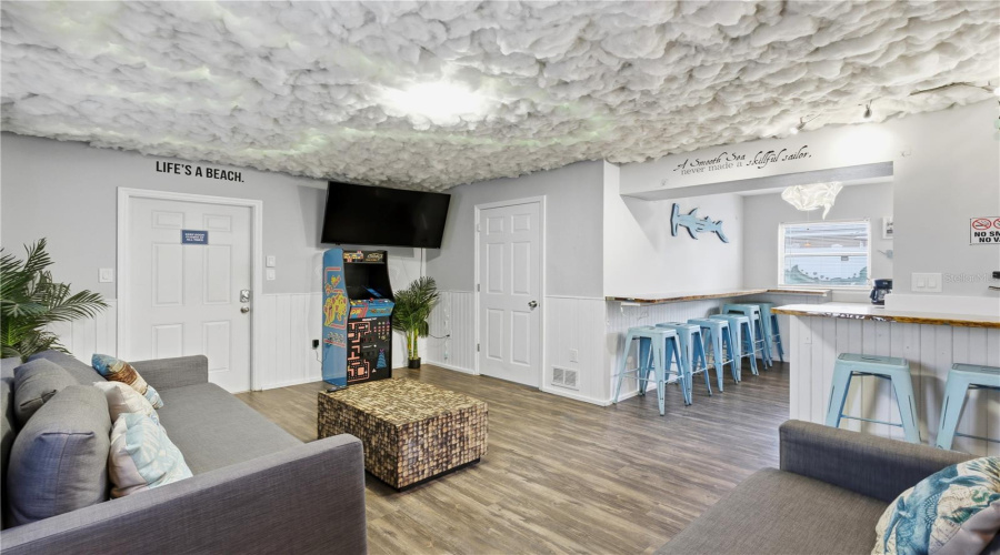 Sarasota, Florida 34242, 6 Bedroom Bedrooms, ,4 Bathroombathrooms,Residential,For Sale,Calle Menorca,0,Mfrtb8541886