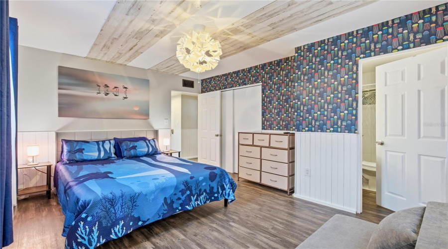 Sarasota, Florida 34242, 6 Bedroom Bedrooms, ,4 Bathroombathrooms,Residential,For Sale,Calle Menorca,0,Mfrtb8541886