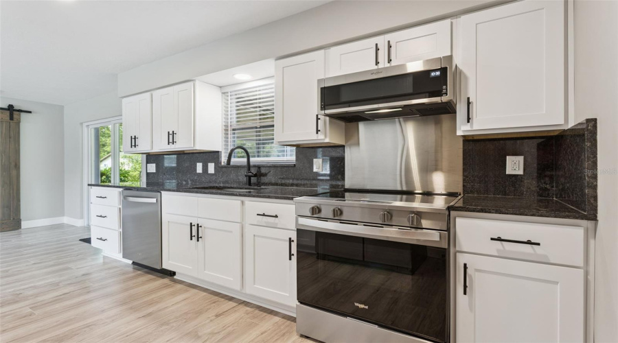 Leesburg, Florida 34788, 3 Bedroom Bedrooms, ,2 Bathroombathrooms,Residential,For Sale,Fairway,0,Mfrg5114734