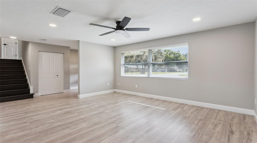 Leesburg, Florida 34788, 3 Bedroom Bedrooms, ,2 Bathroombathrooms,Residential,For Sale,Fairway,0,Mfrg5114734